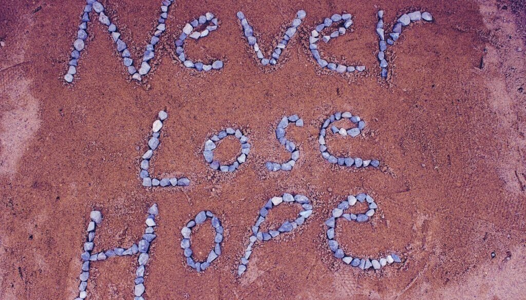 never-lost-hope-2636197_1920
